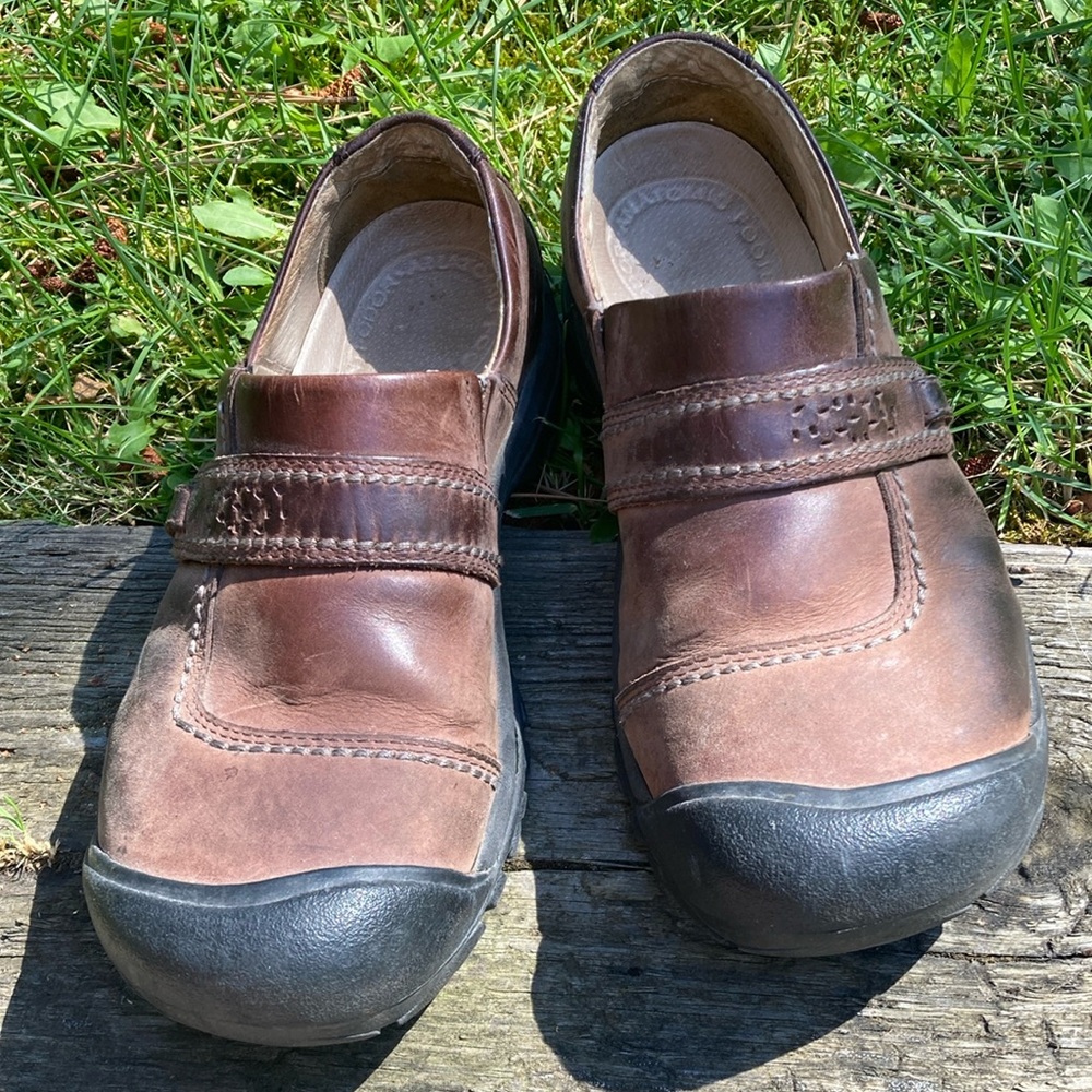 Keen Casual Clogs for Women - Size 10